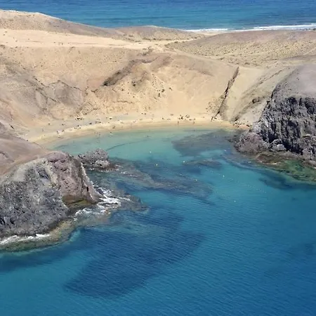 In Playa Blanca Sleeps 4 Includes Air Con And Wifi 2 Βίλα *