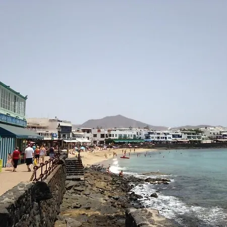 Βίλα In Playa Blanca Sleeps 4 Includes Air Con And Wifi 2